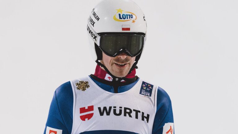 Piotr Żyła na podium w Lahti